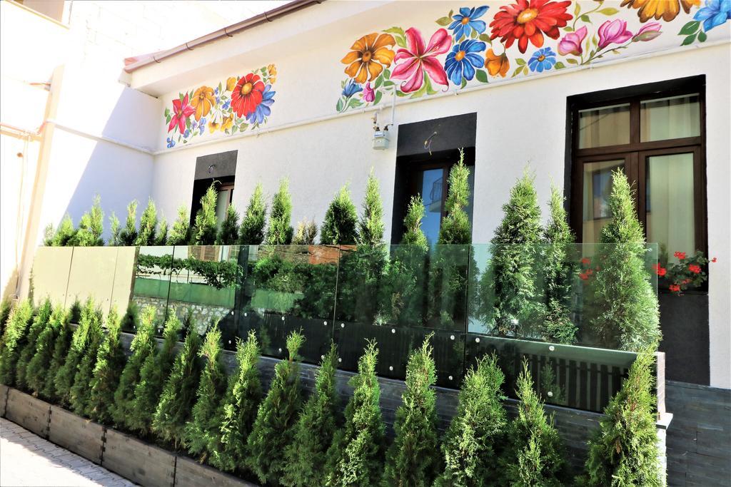 Flowers House Sibiu Eksteriør billede